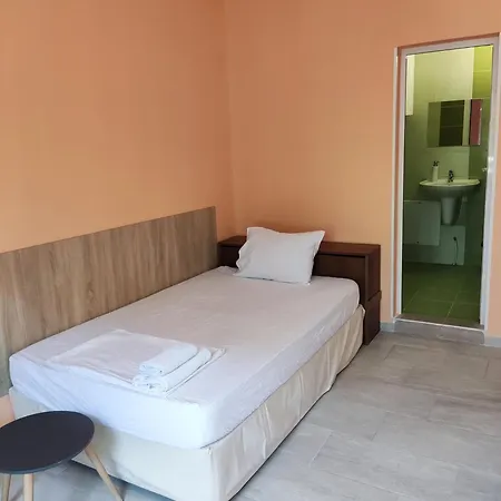 Pleven Rooms فندق بليفين