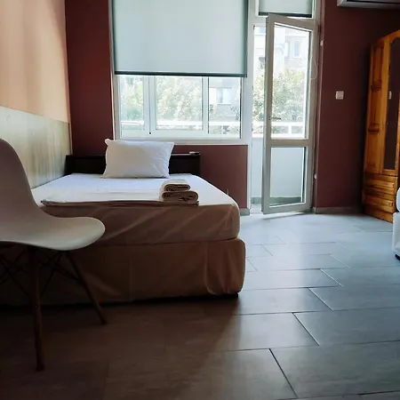 Pleven Rooms * פלבן