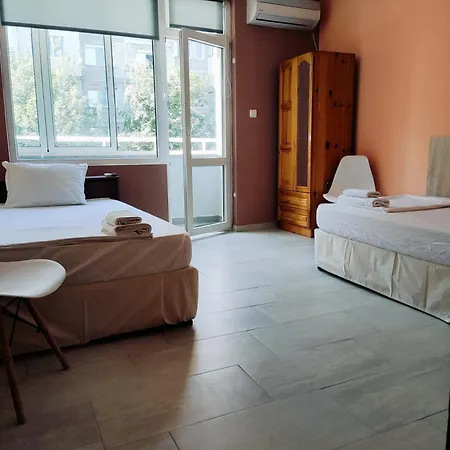 Pleven Rooms פלבן