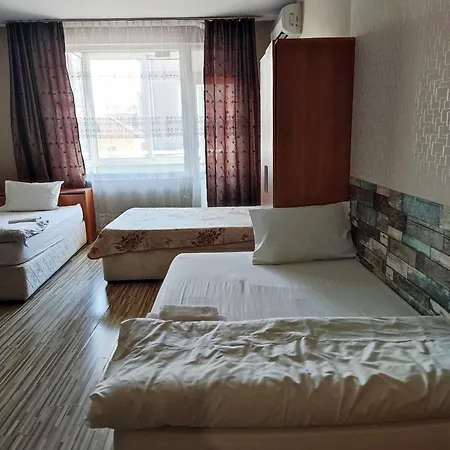 Pleven Rooms Hotel *